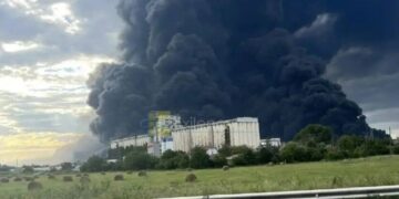 Удар по Слов’янському НПЗ: Україна атакувала нафтопереробку за 700 км від кордону