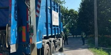 Смертельна ДТП: Вантажівка на смерть збила 58-річного чоловіка у Городку