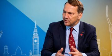 Сікорський: Росія втратила ініціативу у війні проти України