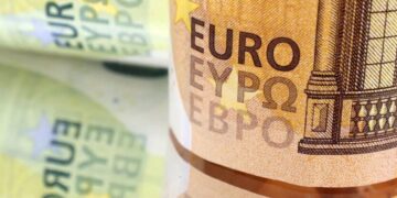 Кабмін затвердив виплати 3000 євро: хто з українців отримає репарації