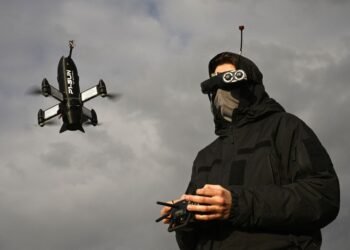 В Україні показали “довгий” дрон-перехоплювач P1-SUN Long з ШІ