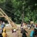 До Львова приїхали майстри, які відновлювали Нотр-Дам: вони допоможуть відбудувати пошкоджену російським ударом пам’ятку, – ФОТО