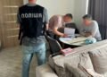 Ексочільника Мінкульту Карандєєва підозрюють у допомозі з виїздом за кордон