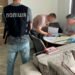Ексочільника Мінкульту Карандєєва підозрюють у допомозі з виїздом за кордон