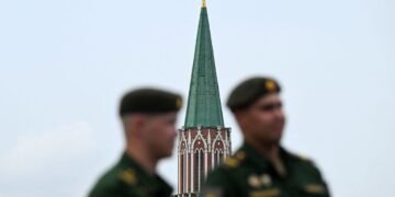 Москва ставить ППО на житлові висотки  і перетворює мешканців на “живий щит”