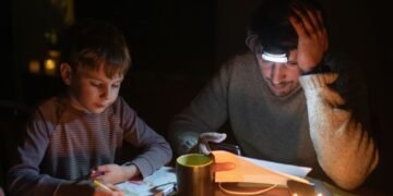 Кременчук вночі атакували дрони та балістика: у місті блекаут, під ударом була промисловість
