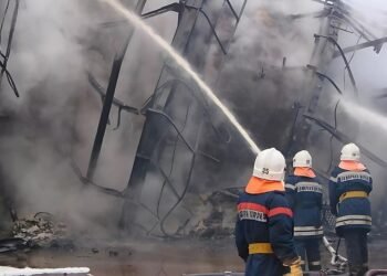 Четвертий за величиною НПЗ Росії зупинив роботу після удару України, – Reuters
