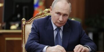 Колапс на горизонті: у Держдумі попереджають Путіна про “межу соціального вибуху”
