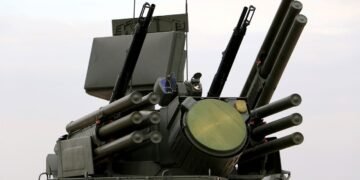 Бійці ГУР дістали російський “Панцир-С2” у підземному укритті (відео)
