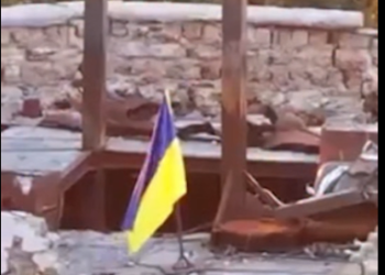 Українські бійці підняли прапор на Кінбурнській косі, – ВІДЕО