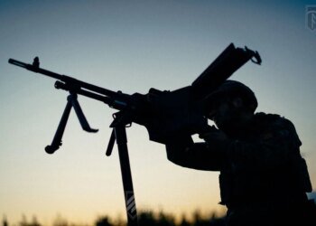 На фронті за добу 212 боєзіткнень, рф застосувала 152 КАБ і майже 6 тисяч дронів – Генштаб