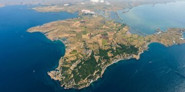 рф збудувала дві нові переправи на дорозі з Херсонщини до Криму через Арабатську стрілку