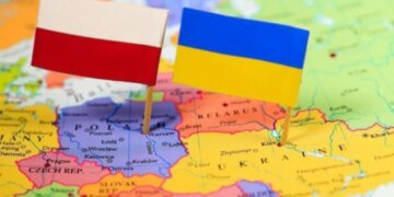 У Польщі готуються до диверсій рф, щоб запобігти напрузі між поляками та українцями – Reuters