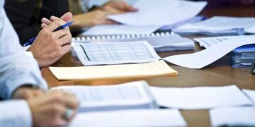 В Україні звільнили від перевірок підприємства, що постраждали від ударів рф