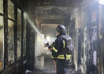російські війська обстріляли лікарню у Херсоні, загинув медик