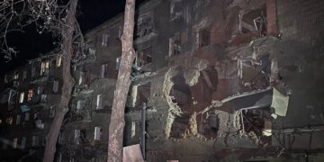 У Сумах померла важко поранена через авіаудар людина, кількість жертв зросла до чотирьох