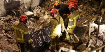 Кількість загиблих у Києві внаслідок вчорашньої атаки рф зросла до 18