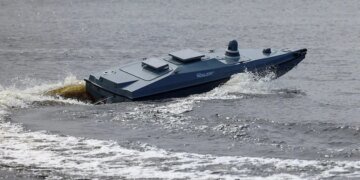 Морські дрони України перетворилися на універсальні бойові платформи – Зеленський