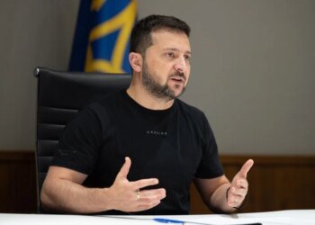 Зеленський анонсував зміни на дипломатичних напрямах: у чому причина
