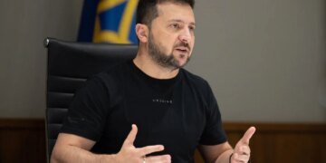 Зеленський анонсував зміни на дипломатичних напрямах: у чому причина