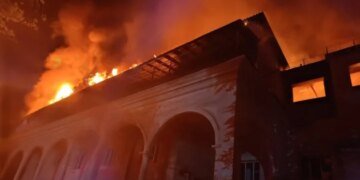 Після удару рф по друкарні у Києві МОН оцінює втрати підручників