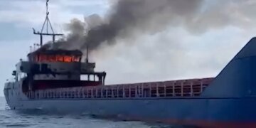 Атака дрона рф на судно під прапором Палау – морська охорона ДПСУ врятувала вісьмох членів екіпажу