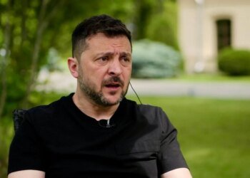 Зеленський: путін готує мобілізацію сотень тисяч солдатів для війни