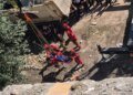 У Львові з-під завалів будинку після удару рф витягли тіло загиблого, там можуть бути ще люди