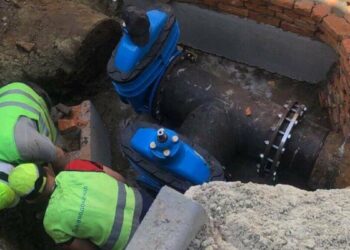 У Львові завтра на вулиці Волоській ремонтуватимуть водопровід: для мешканців забезпечать підвіз води