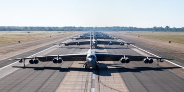 CША готують масштабну атаку на Іран: до Ізраїлю перекидають десятки літаків — Axios