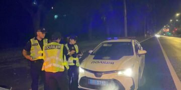 У Львові через відсутність болта на колесі патрульні залишили без роботи ветерана ЗСУ та письменника Євгена Шибалова