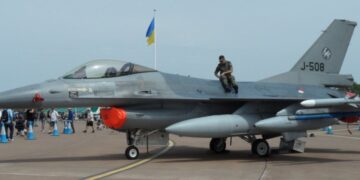 Український F-16 вперше збив винищувач РФ: несподівану заяву зробив генерал США