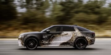 Майже купе: найнезвичніший Range Rover в історії кине виклик BMW X6 (фото)