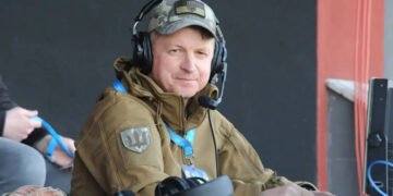 Відомий коментатор закликав до загальної мобілізації: “який може бути футбол, коли йде війна”