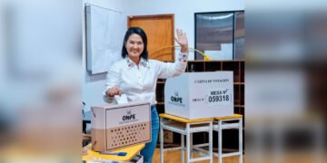 На виборах президента Перу перемогла Кейко Фухіморі: її батько був диктатором у 1990-х (фото, відео)