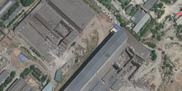 Супутникові знімки показали масштаб руйнувань на заводі “Титан-Барікади” у Волгограді