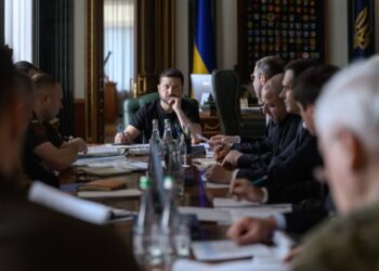 Удар по виставці зброї, загроза масованого обстрілу та мобілізація в РФ: головне із звернення Зеленського