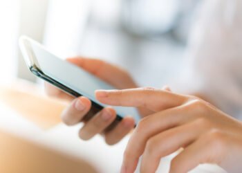 В Україні планують обмежити дітям доступ до соцмереж, — нардепка Гришина (відео)