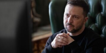 У Чехії хочуть позбавити Зеленського найвищої нагороди: теж орден Білого, але Лева (фото, відео)