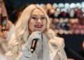 Катерина Бужинська у купальнику похвалилась відпочинком у Греції (фото)