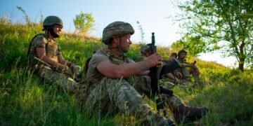 Тил за знайомством, фронт за мобілізацією: що має змінити у ЗСУ ревізія Драпатого