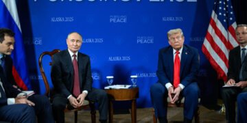 Трамп і Путін провели телефонну розмову: в Кремлі знову збрехали про “успіхи” на фронті