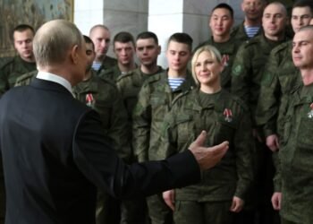 Не бензинові заворушення, а промивання мізків: чому так важливі удари вглиб РФ