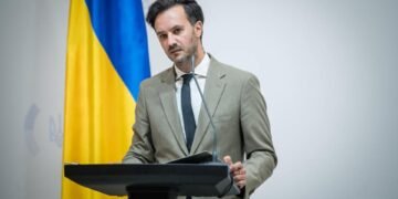 “Таємні переговори” щодо України в Баку: у МЗС жорстко відреагували