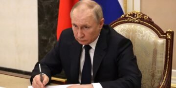 Путін готує провокацію проти НАТО “протягом місяців”, поки Трамп зайнятий Іраном — ЗМІ