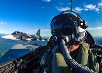 Україна та Швеція підписали історичну угоду про літаки Gripen