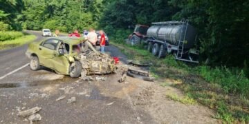 Смертельна ДТП на Львівщині: Daewoo Lanos зіткнувся із трактором