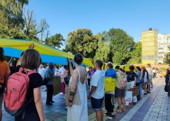 У Києві масштабна хода через відставку Федорова з Міноборони (фото, відео)
