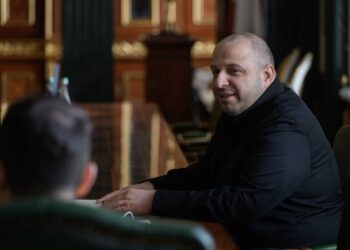 РНБО чекає оновлення: Зеленський розподілив завдання між Умєровим і Клименком