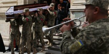 У Львові попрощаються із двома Героями, – ФОТО